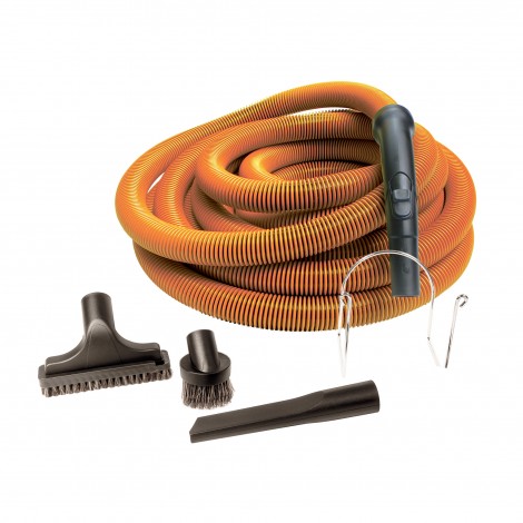 Ensemble pour aspirateur central - boyau 9 m (30') de couleur orange avec embout et poignée - brosse à épousseter - brosse pour meubles - outils de coins - manchon télescopique en plastique - support en métal pour boyau - noir