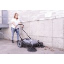 Manual Floor Sweeper - Johnny Vac - 32" (81.3 cm) Cleaning Path -  2 Side Brushes - Tank of 10.5 gal (40 L)